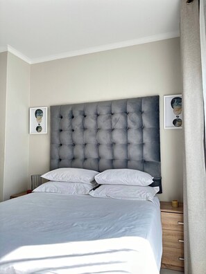 Apartment, 1 Bedroom, Balcony, City View
