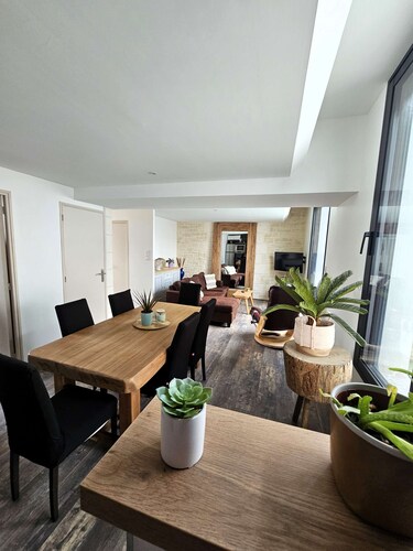 La Belle et Rebelle - piscine chauffée et salle de jeux