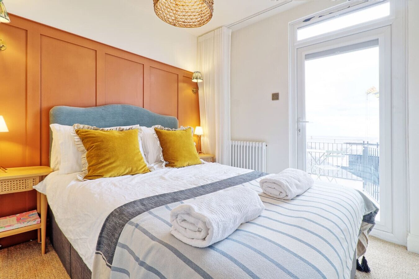 2 bedrooms, desk, iron/ironing board, travel cot