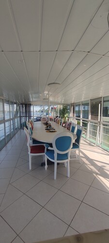 Pontonul lui Cristian - Oaza ta de liniște și relaxare din inima Deltei Dunării
