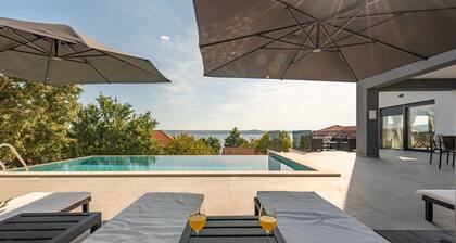 Seaview Villa A`More with heated pool