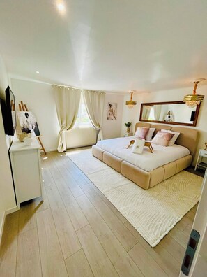 2 makuuhuonetta, vauvan matkasänky, Wi-Fi, vuodevaatteet