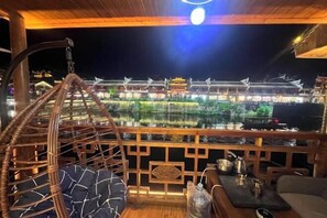 Room - FengjiangdiaojiaolouInn (Fenghuang Ancient Town Hongqiao) (Fenghuang)