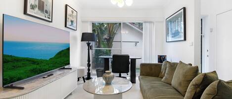 تلفزيون، كُتُب