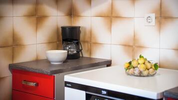 Apartment, Balcony | Private kitchen