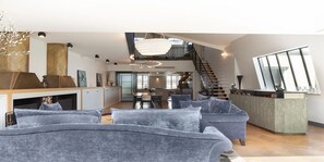 Lobby - A LUXURIOUS 550 M² HAVEN WITH 6 BEDROOMS AND 6 BATHROOMS ACROSS FOUR FLOORS (Paris)
