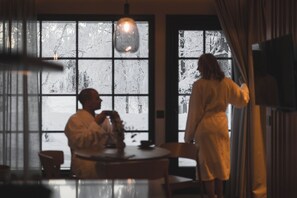 Riverside Apartment | Free WiFi, bed sheets - Vaattunki Wilderness Resort (Rovaniemi)