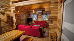 Stella Room | Living area - Vaattunki Wilderness Resort (Rovaniemi)