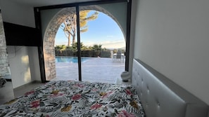 6 bedrooms, WiFi, bed sheets - Prestigious villa - Sea view (Mougins)