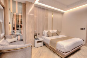 Premier Studio Suite | Frette Italian sheets, premium bedding, memory foam beds - THE SINGH EMPIRE (New Delhi)