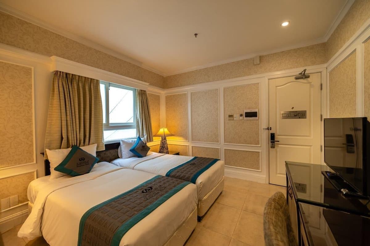 Premier Twin Room | Free WiFi