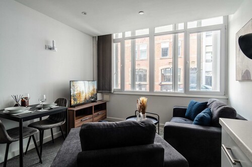 Central Preston 1-BR Apartment with Modern Comforts