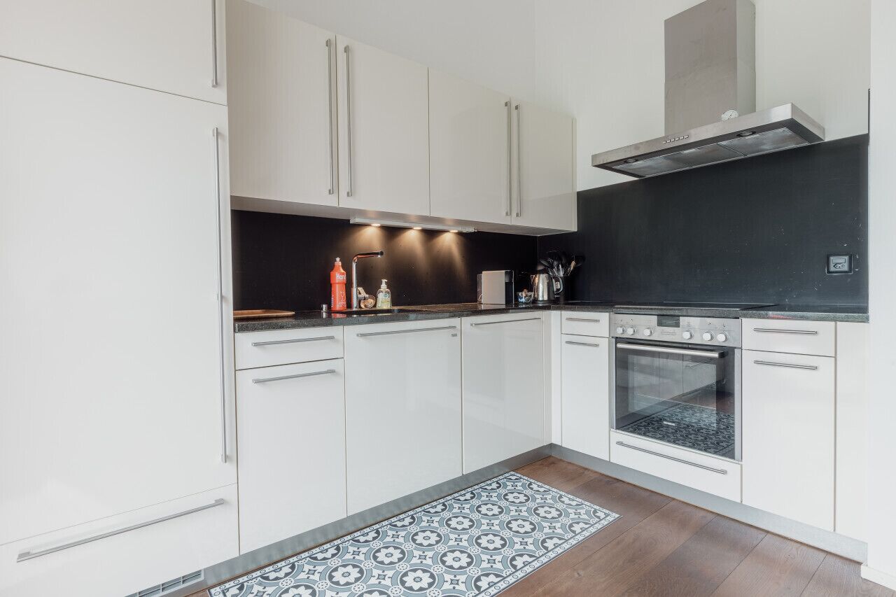 Réfrigérateur, four, plaque de cuisson, lave-vaisselle