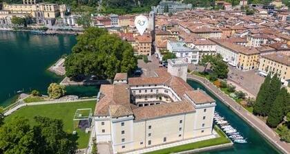 Life & View Luxury Apartment