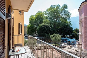 Outdoor dining - Life & View Luxury Apartment (Riva del Garda)
