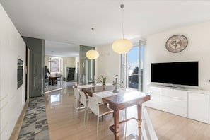 Appartement Familial, plusieurs chambres, en bord de lac (Life & View Luxury Apartment) | Intérieur