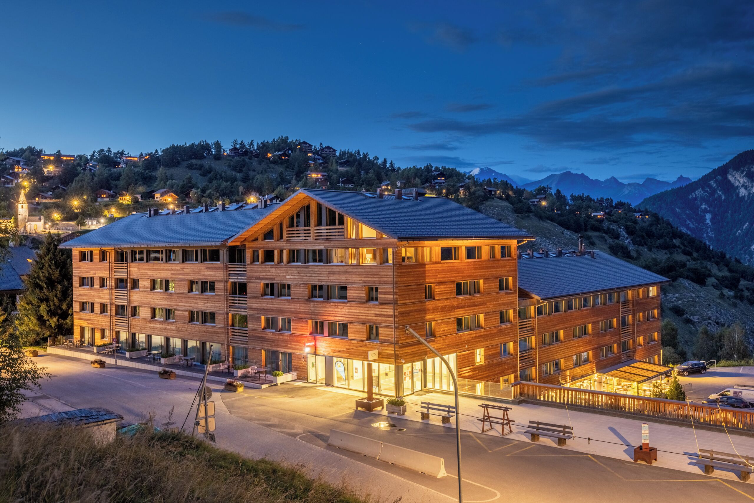 واجهة المنشأة