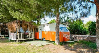 Mona Glamping Caravan Suites