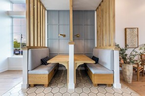 Interior - Spectra Parks 5309, Modern 2Bd Apartment (Austin)