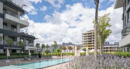 7th floor central 1-Bdr Apt Wi-Fi/Pool/Gym