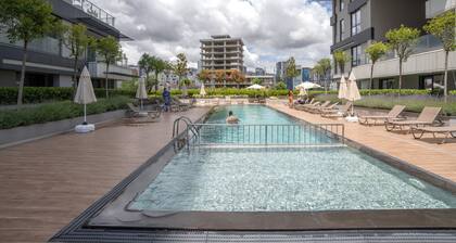 7th floor central 1-Bdr Apt Wi-Fi/Pool/Gym