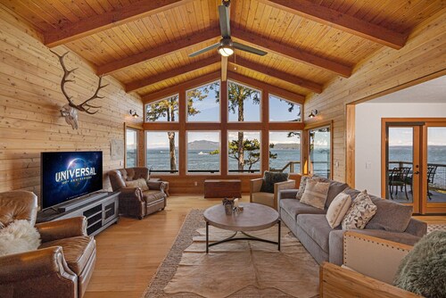 San Juan Oceanfront Escape with Sauna & Endless Views