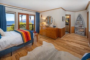 3 bedrooms, desk, iron/ironing board, free WiFi - San Juan Oceanfront Escape with Sauna & Endless Views (Friday Harbor)