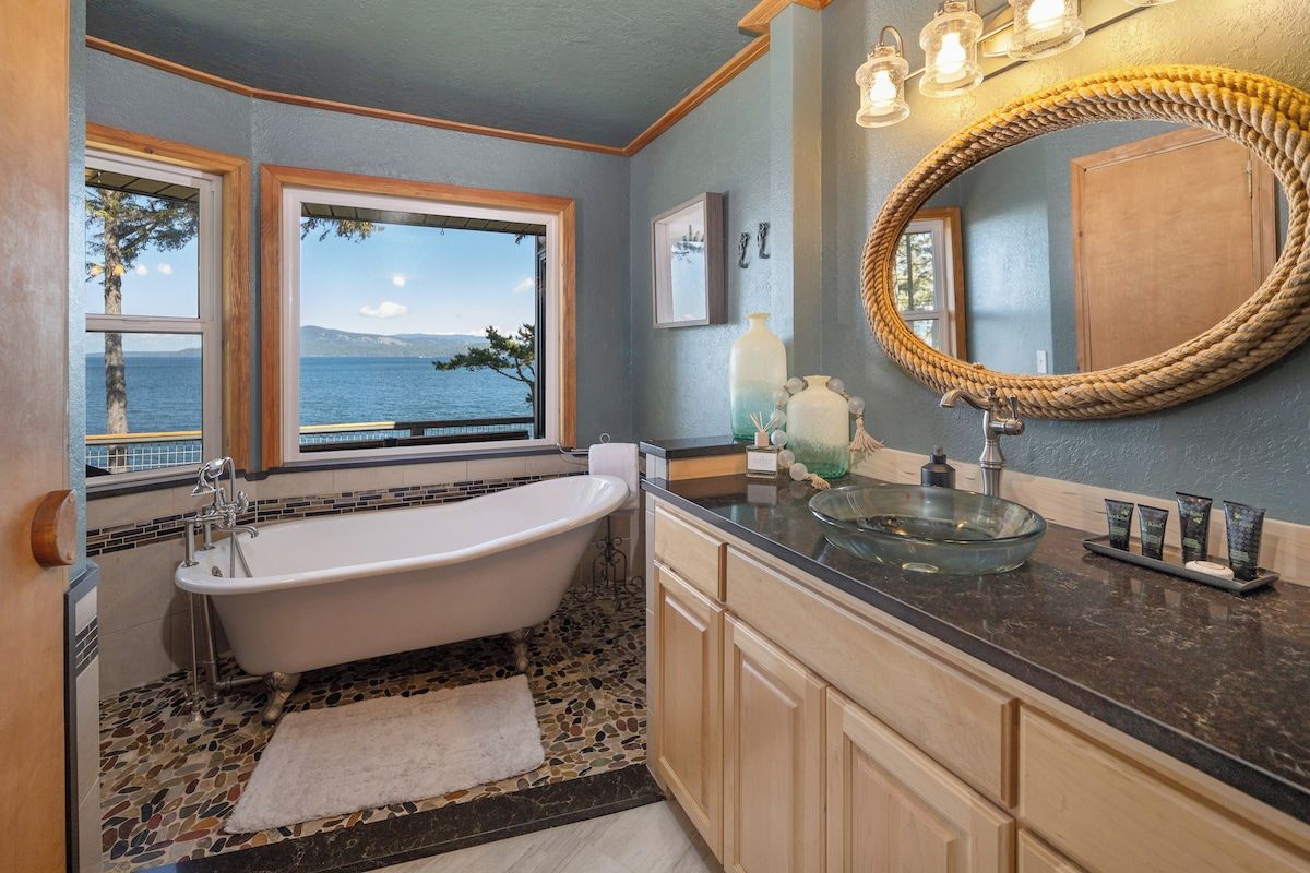 Shower, eco-friendly toiletries, hair dryer, shampoo