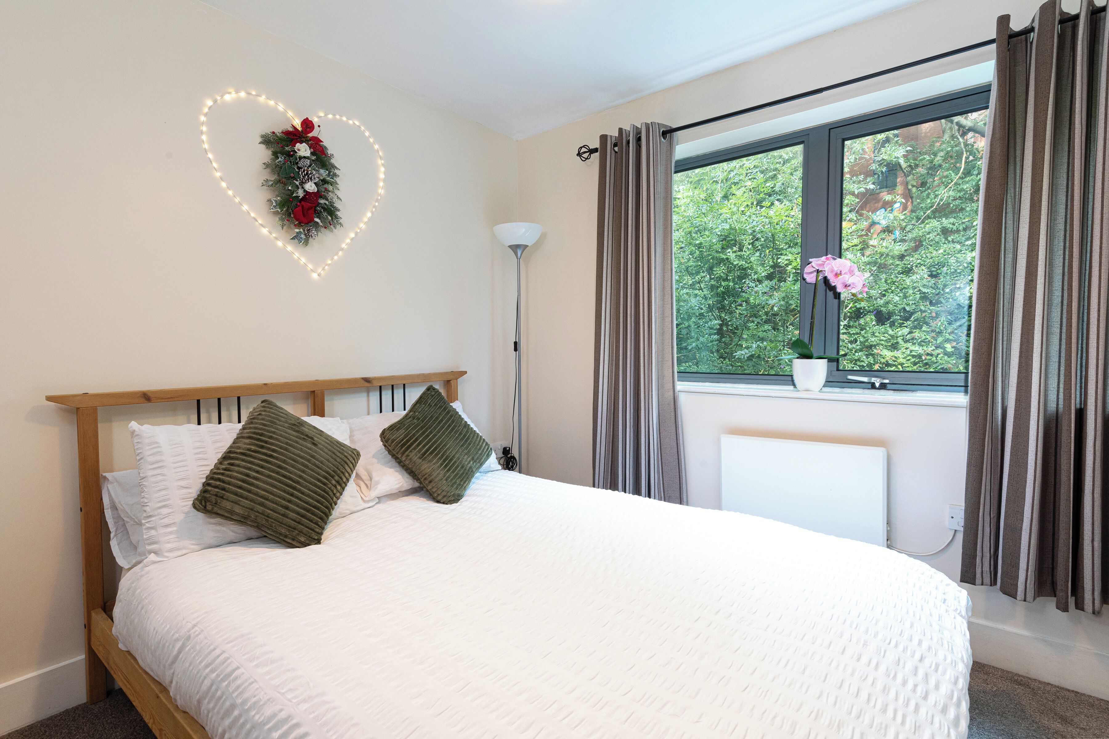 1 camera, ferro/asse da stiro, Wi-Fi, lenzuola