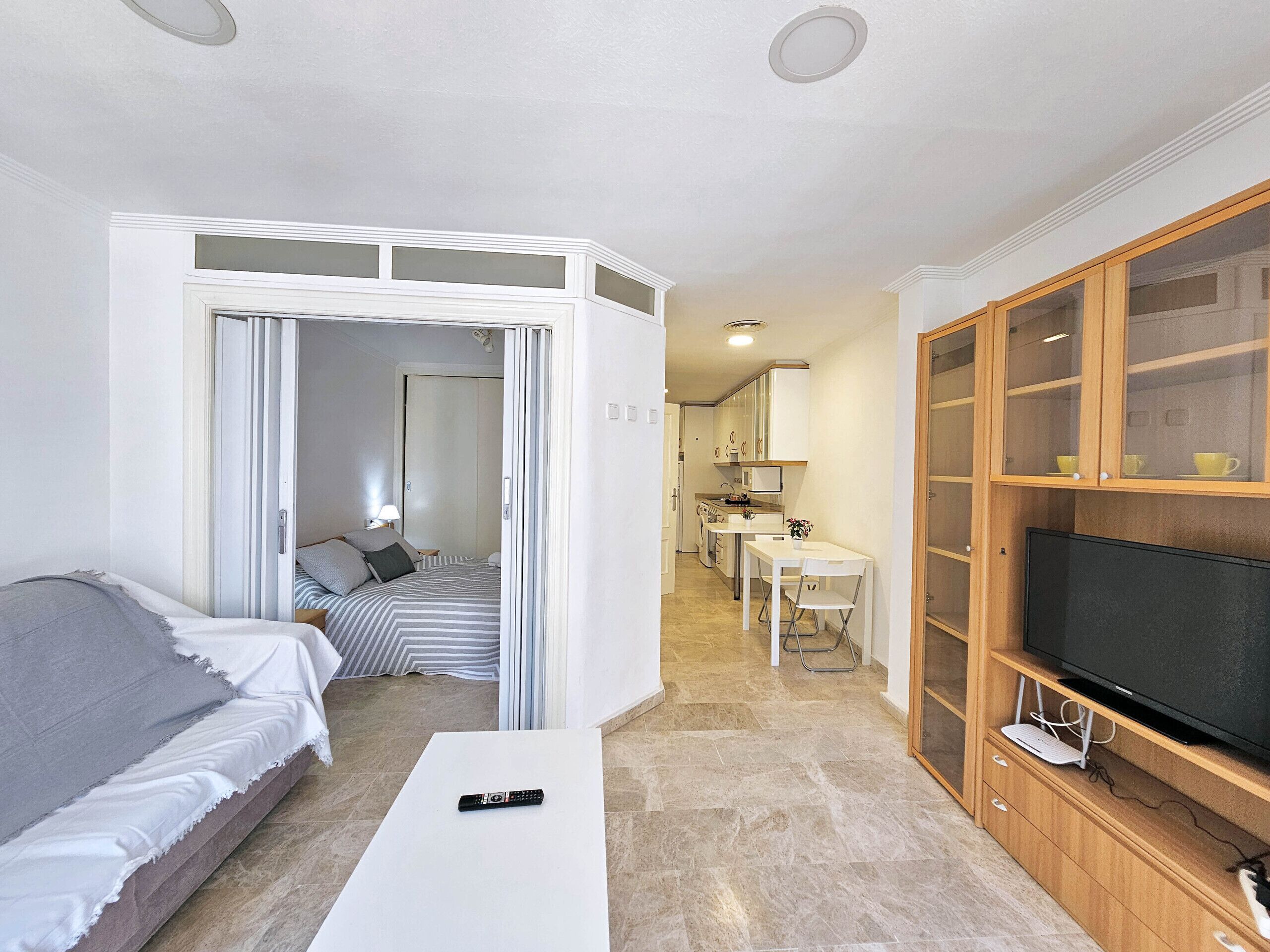 Free WiFi, bed sheets