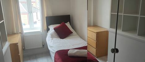 Apartemen Bisnis, Bebas Asap Rokok, dapur kecil | 2 kamar tidur, ruang kerja ramah laptop, dan setrika/meja setrika