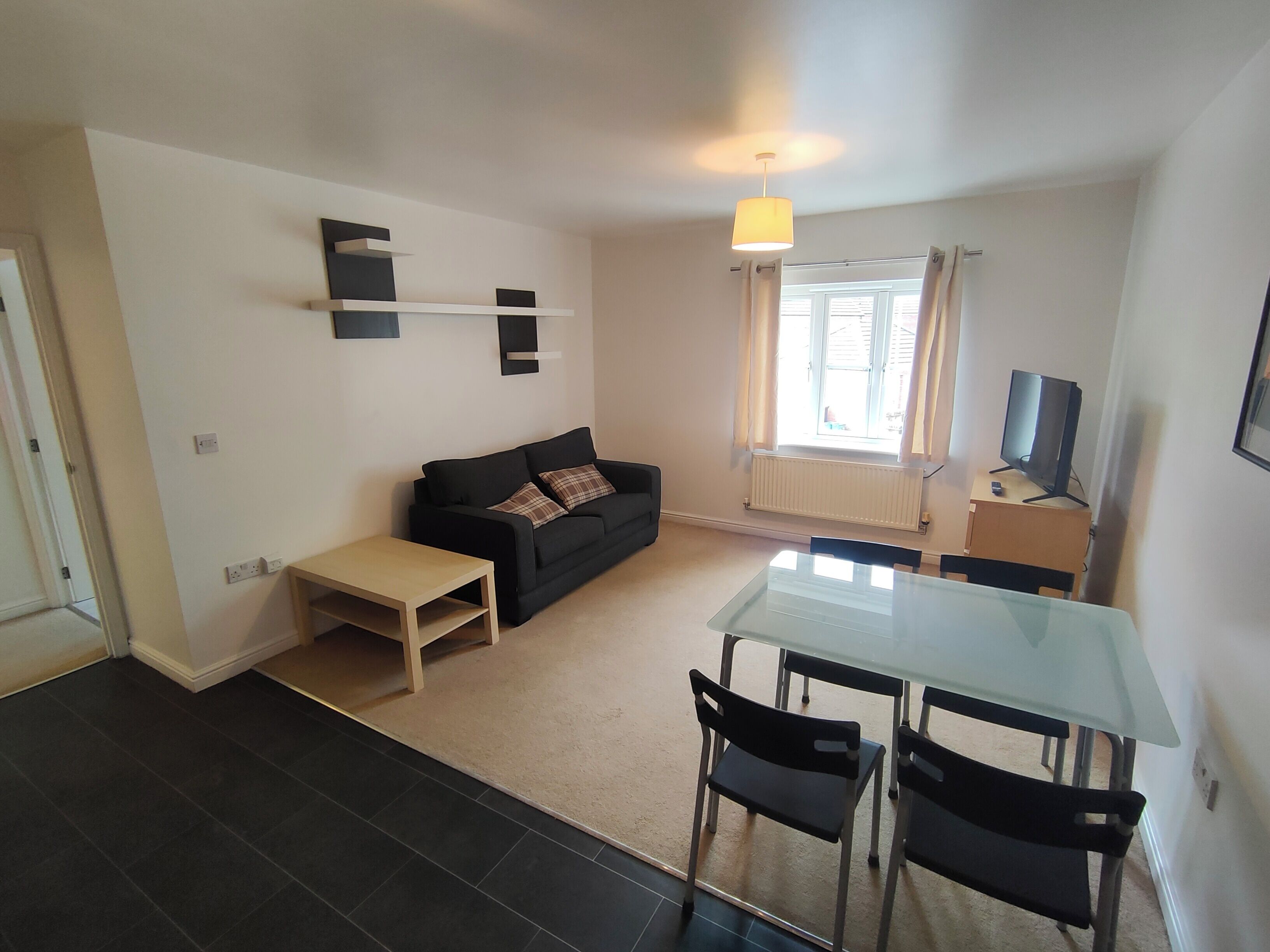 Business Apartment, Non Smoking, Kitchenette | Living area | Flat-screen TV