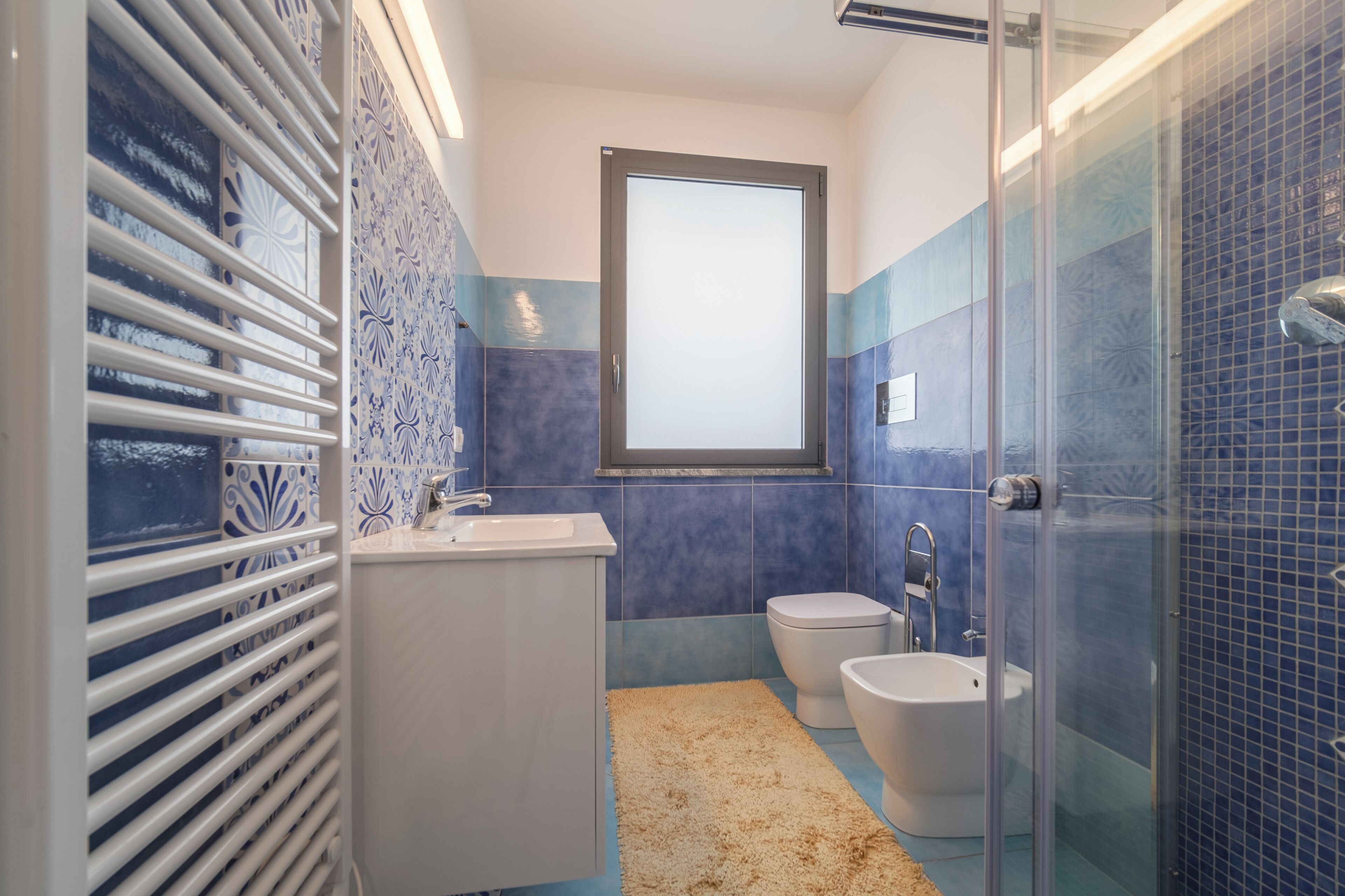 隔音、免费 WiFi、床单