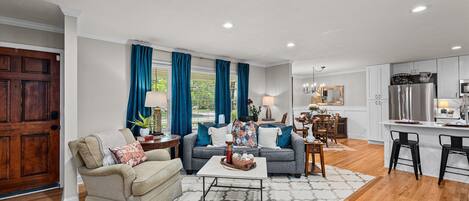 Smart TV, DVD player