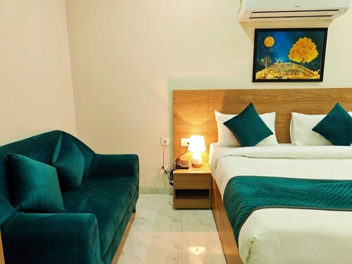 Cozy1BHKApartment with Kitchen Near Artemis/ Fortis Hospital Gurgaon