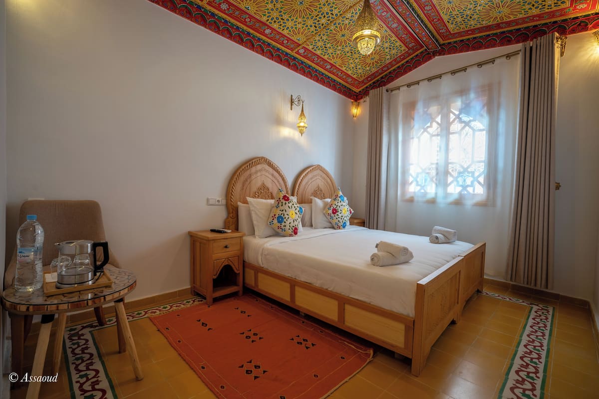 Comfort tweepersoonskamer (3) | Een minibar, individueel gedecoreerd, gratis wifi, beddengoed