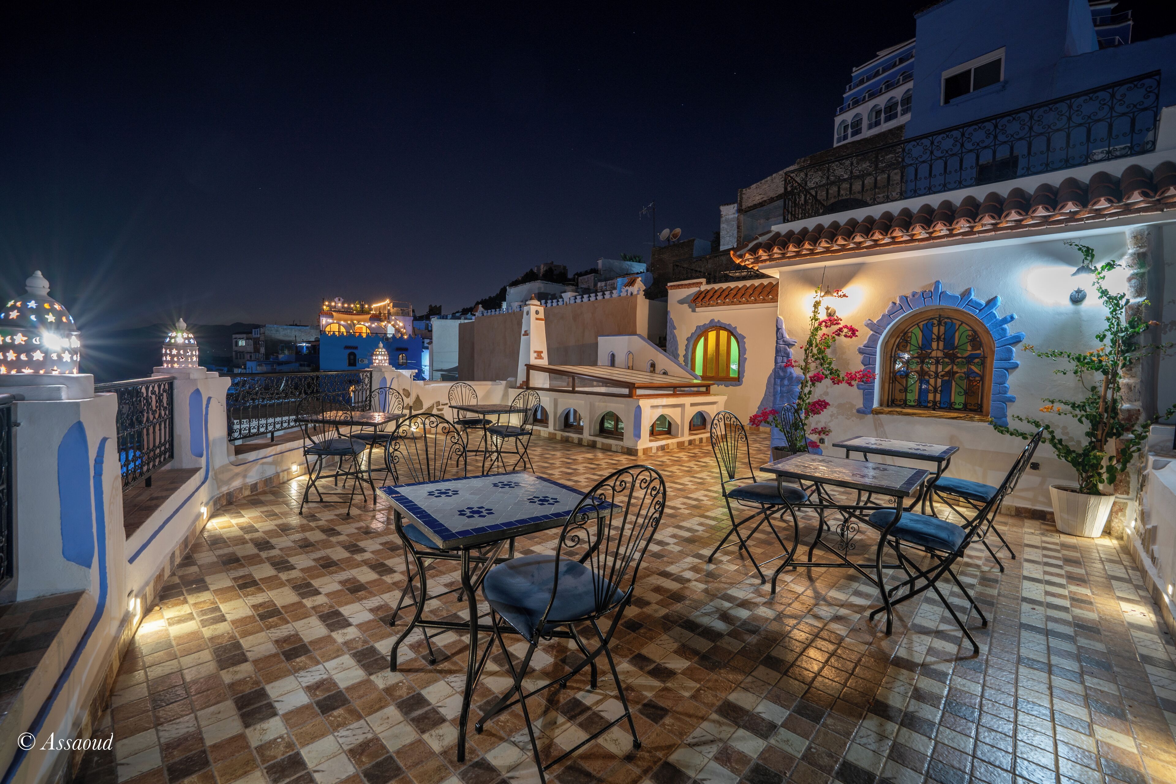 Minibar, décoration personnalisée, Wi-Fi gratuit, draps fournis