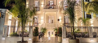 Art Gallery Boutique Hotel