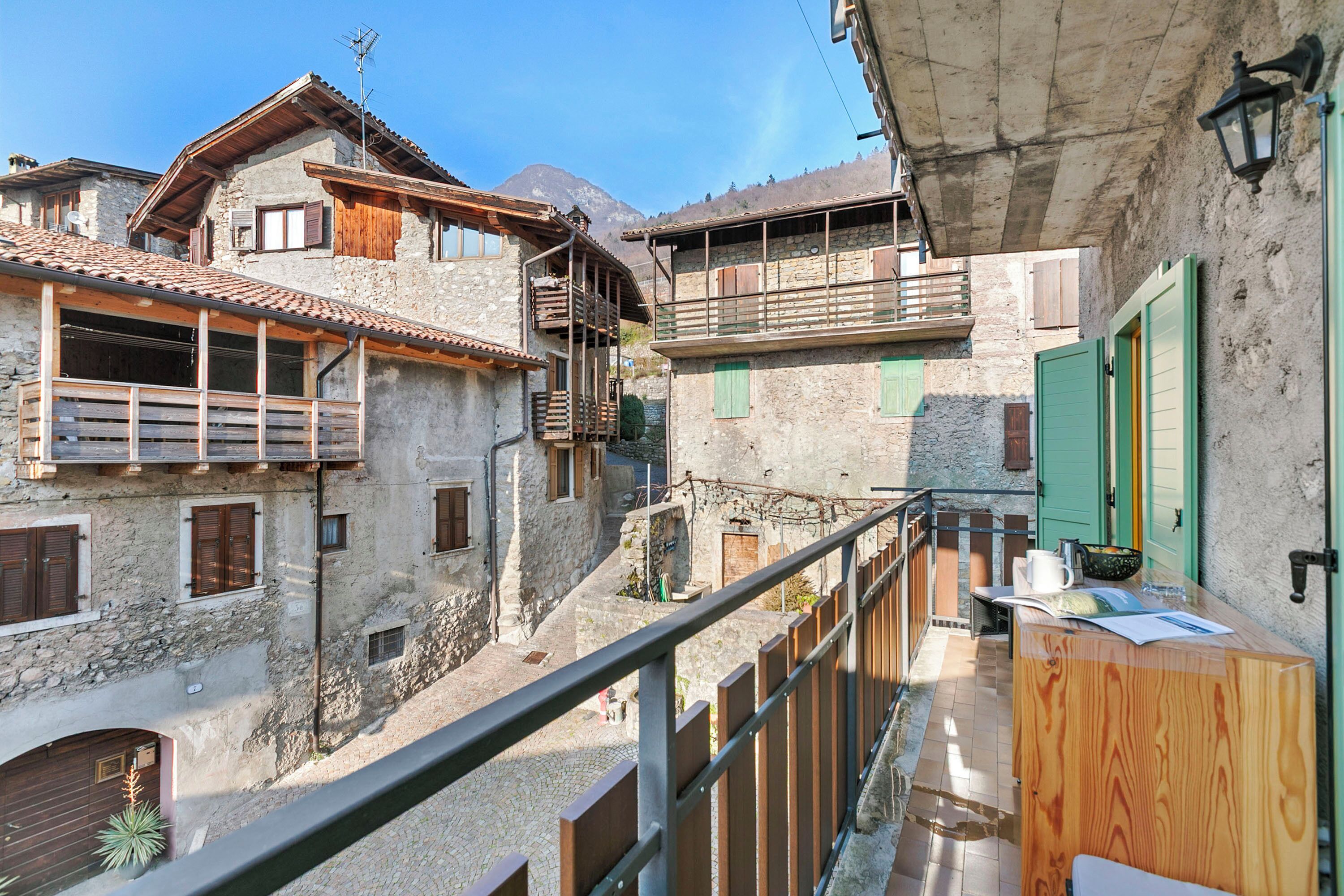 Family Apartment, Multiple Bedrooms (Villa Pastoedo Ap. Verde) | Balcony