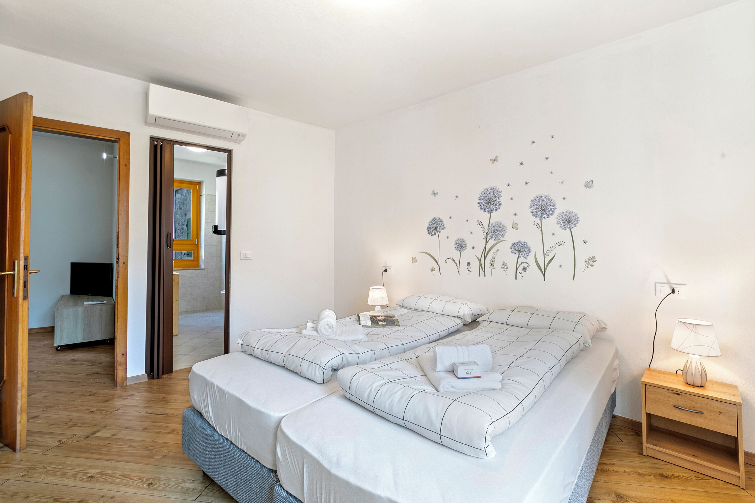 Apartamento família, vários quartos (Villa Pastoedo Apartment Blu) | 1 quarto, ferros/tábuas de passar roupa, Wi-Fi de cortesia