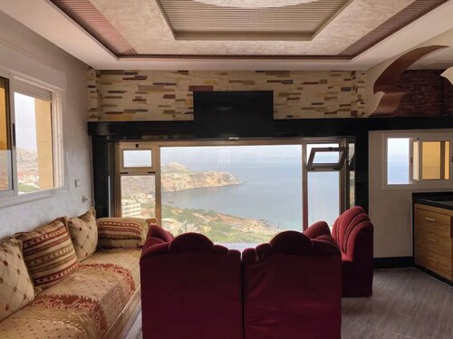 Panoramic Paradise: Ultimate Beachfront Views Appartement