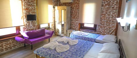 Standard Triple Room, City View