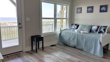 6 bedrooms, iron/ironing board, free WiFi, bed sheets