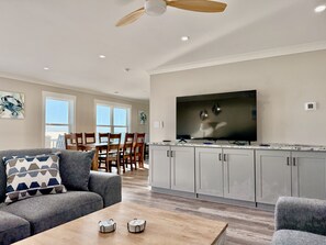 Smart TV, table football