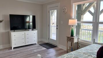 6 Schlafzimmer, Bügeleisen/Bügelbrett, kostenloses WLAN, Bettwäsche