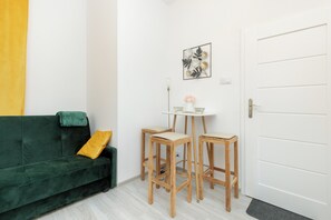 Studio, Kitchen | Dining room