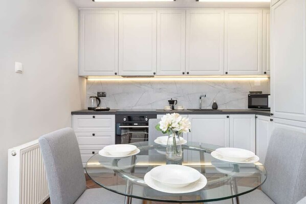 Fridge, microwave, oven, stovetop - Niepołomicka 47 | Spacious Apartment | Parking (Gdansk)