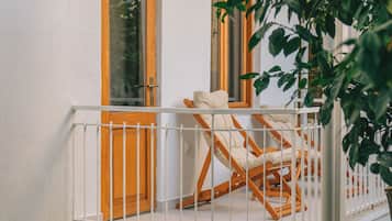 Zweibettzimmer, 2 Einzelbetten, Balkon | Wohnbereich