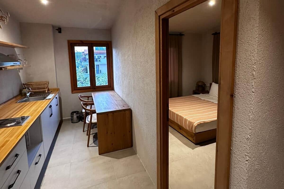 Superior Suite, Multiple Beds, Bathtub | 1 bedroom, minibar, free WiFi, bed sheets