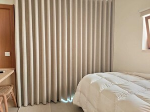 1 chambre, bureau, Wi-Fi gratuit, draps fournis